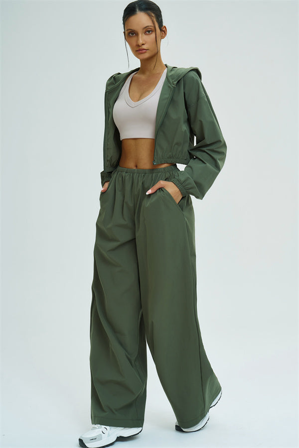 The Svelte UV protection Crop Hoodie Sweatpants 2-Piece Set