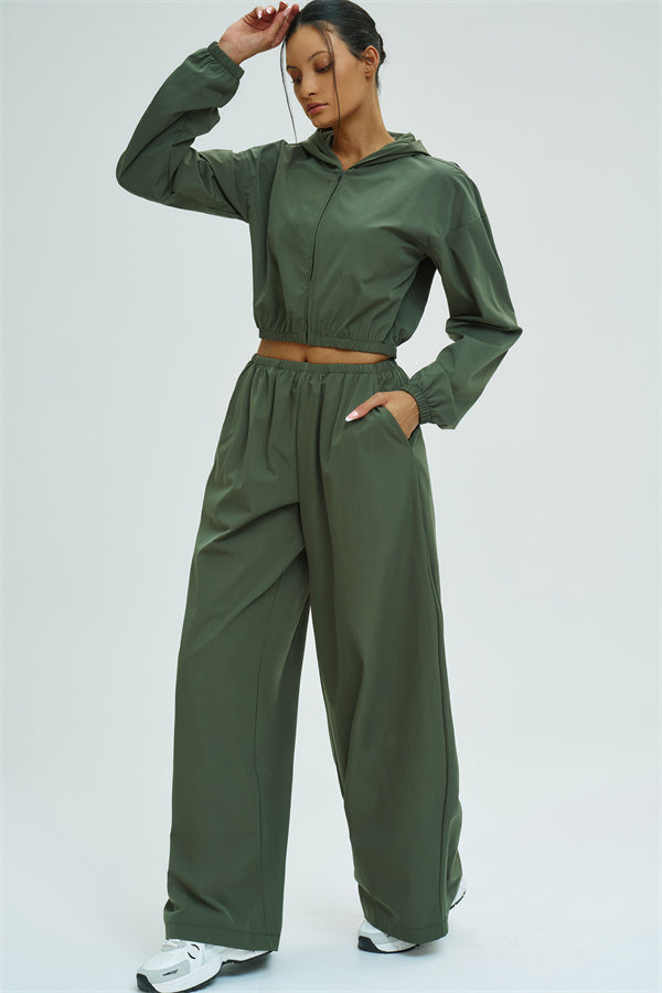 The Svelte UV protection Crop Hoodie Sweatpants 2-Piece Set